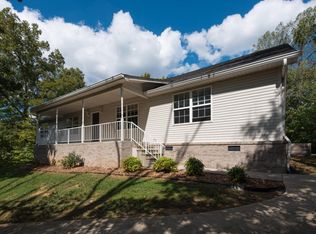 303 Strader Rd, Powell, TN 37849