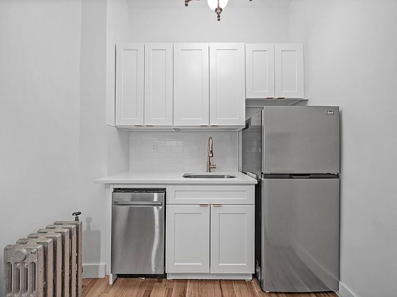 3rd image of 408 Stuyvesant Ave APT 3F