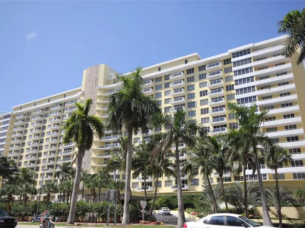 5600 Collins Ave APT 9E, Miami Beach, FL 33140