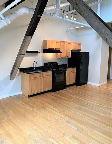 439 Congress Street — Photo 59