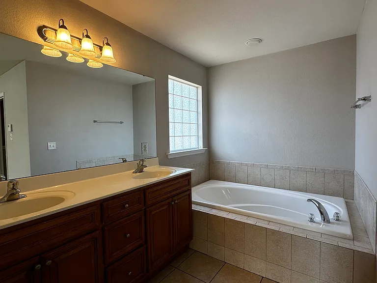 1505 Crescent Hills Dr — Photo 22
