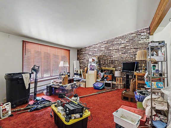 5th image of 8186 Edward Rd