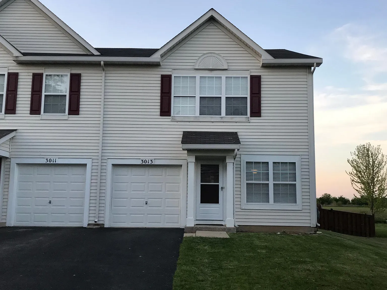 3 bed, 2.5 bath, 1768 sqft, $2,395 — Photo 1
