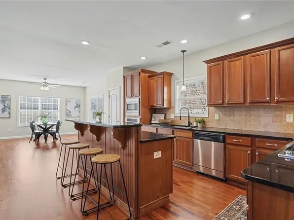 5270 Estates Dr, Atlanta, GA 30349