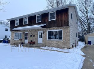 813 Arthur St, Menasha, WI 54952