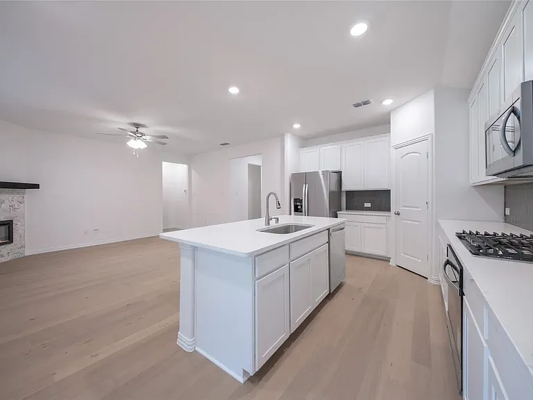 1708 Blackbird Ln — Photo 5