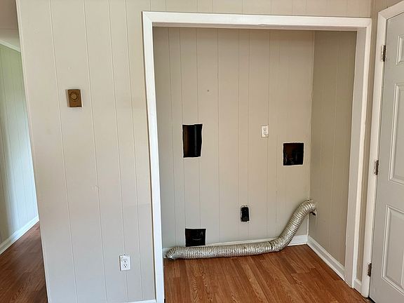 4th image of 18167 Meadows Dr