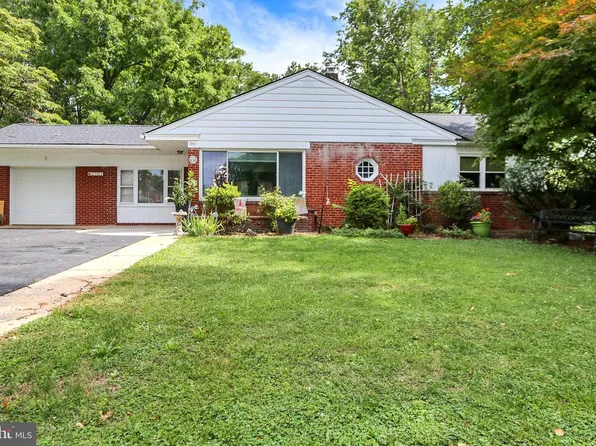 1701 Warren St, New Cumberland, PA 17070