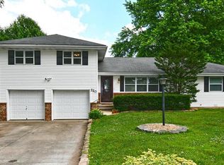 320 N Delaware Ave, Nixa, MO 65714