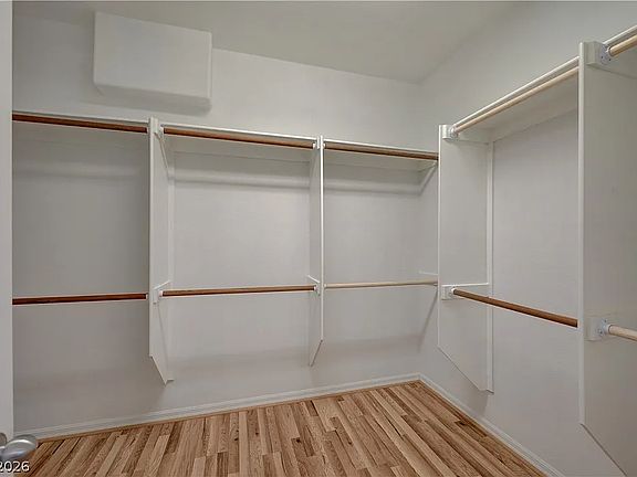 5th image of 2444 Urrard St