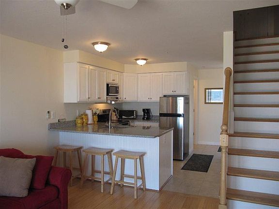 2nd image of 482 Shore Road #15