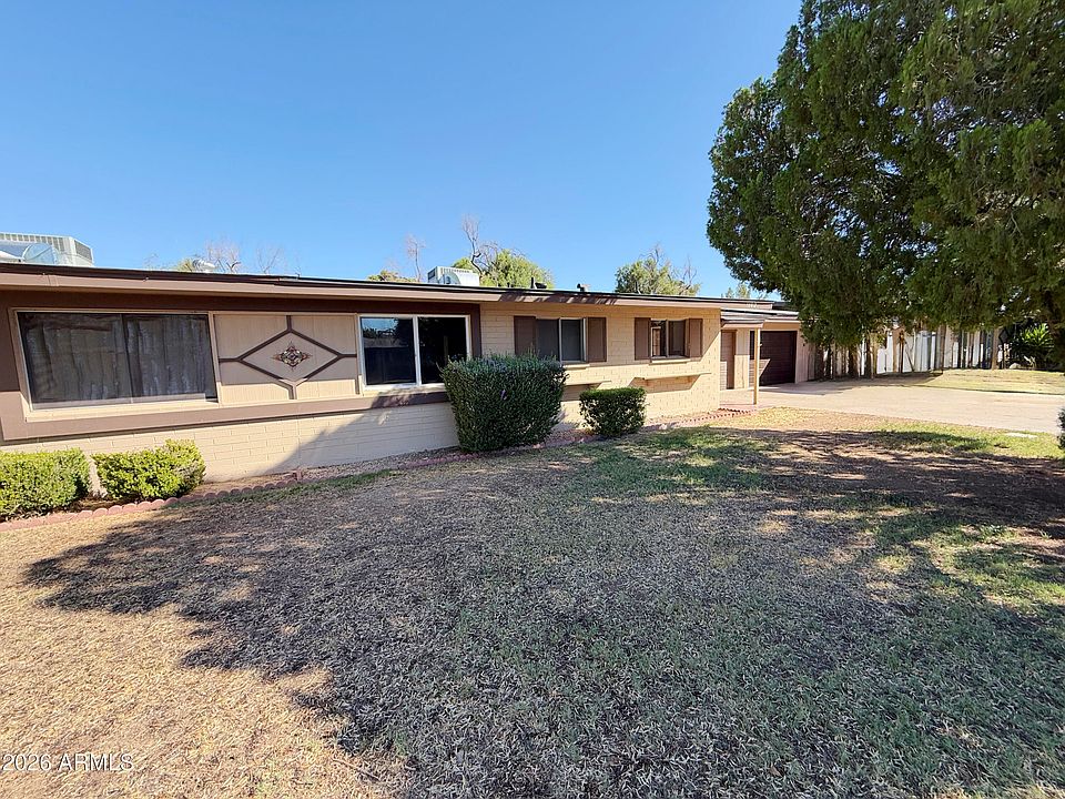 1st image of 10012 W LAKEVIEW Circle