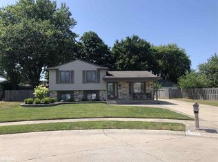 43943 Tipton Ct, Sterling Heights, MI 48313