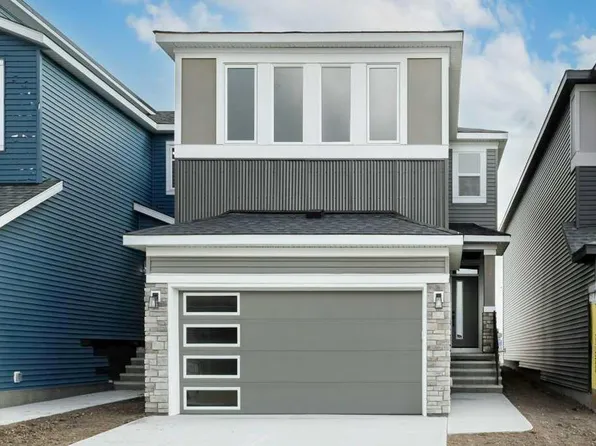 370 NW Corner Glen Way NE, Calgary, AB T3N 2P1