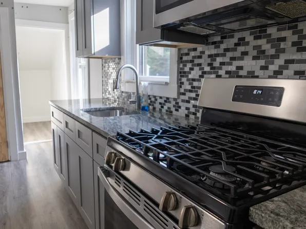 106 Bouvier Ave, Manville, RI