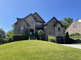 1371 Sweetwater Dr, Brentwood, TN 37027