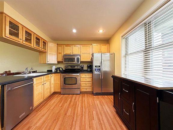 4th image of 2856 29th Avenue #110