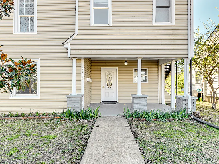 2450 Woodbine Ave #1 — Photo 18