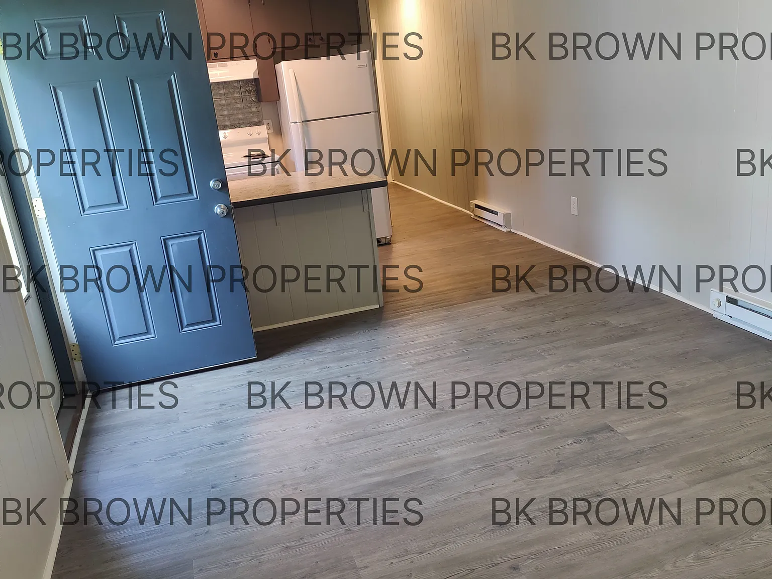 1237 Sunnyside Dr — Photo 2