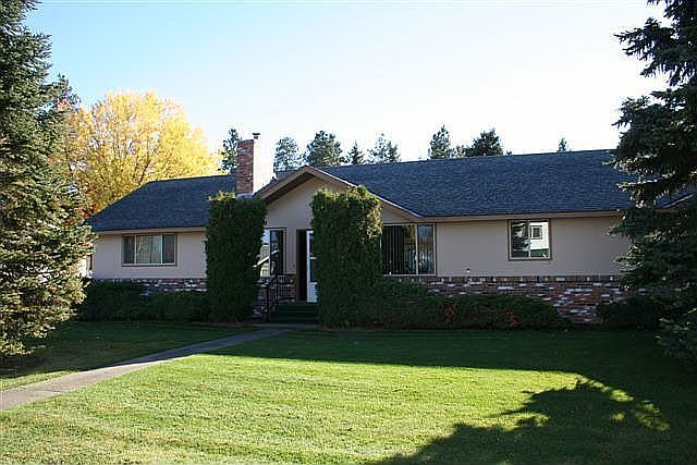 1st image of 1106 Columbia Dr