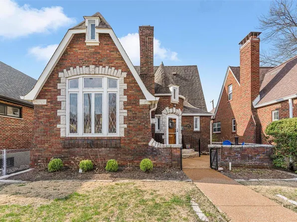 6338 Pernod Ave, Saint Louis, MO 63139