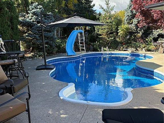 3rd image of 2324 Homer Dr