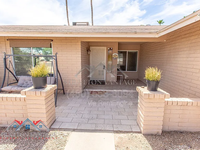 10700 E Hope Dr — Photo 5
