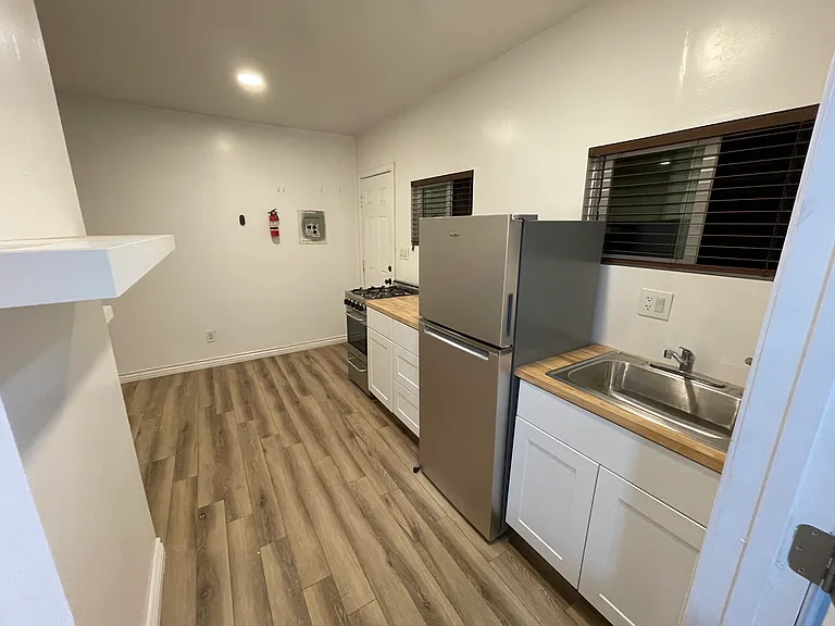 3115 N Pershing Ave #2 — Photo 4