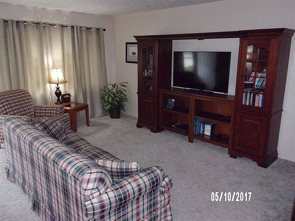 2nd image of 1520 W Philip Ave