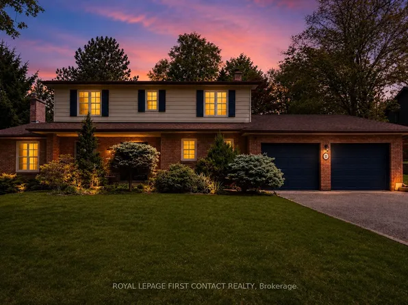 11 Forestwood Ln, Barrie, ON L4N 7S5