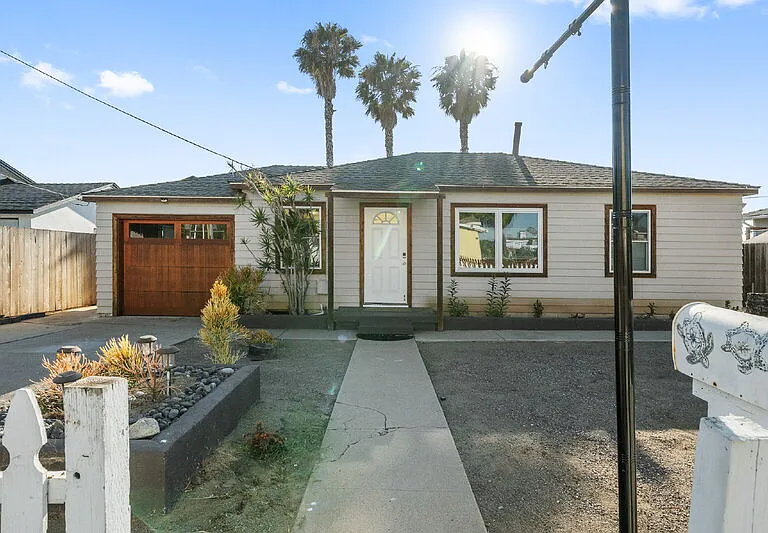 656 Corvina St — Photo 24