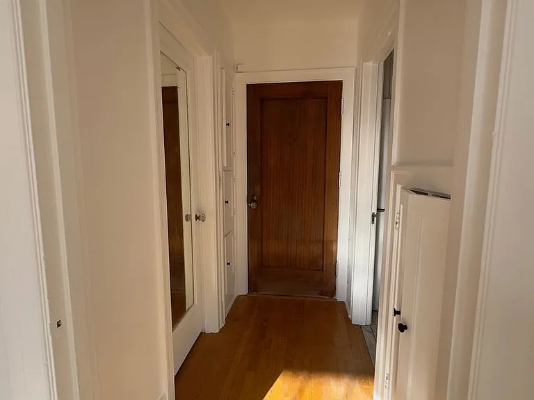 Capitol Building Apartments — Photo 11