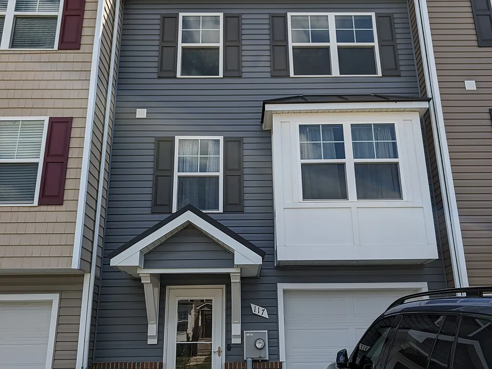 117 Carnes Way
