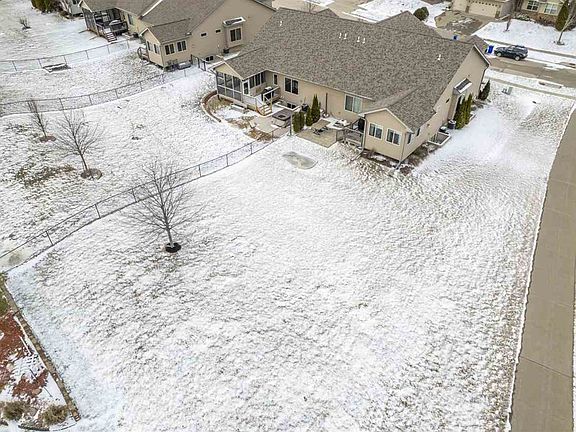 2nd image of 1215 Copper Mountain Dr