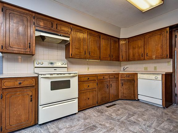 10840 Lawrence 1112-15