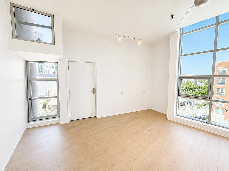 434 W Cedar St #4 — Photo 19