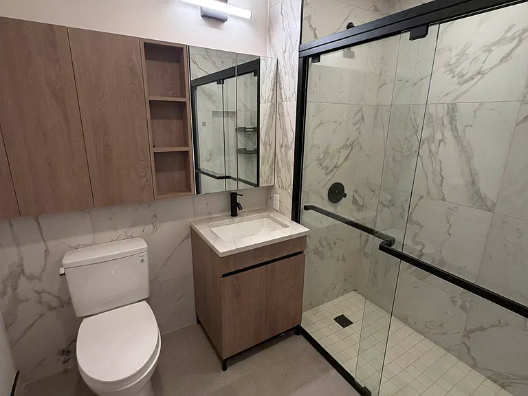 321 Franklin Ave #4D — Photo 12