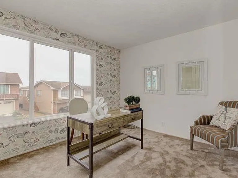 Coral Ridge Dr — Photo 19