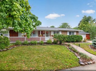 1135 Windsor St, Oshkosh, WI 54902