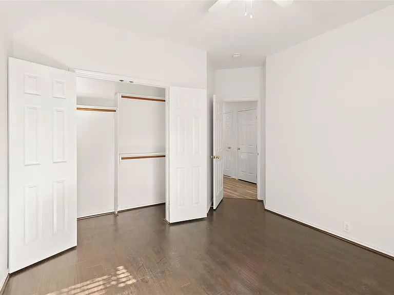 20510 Pioneer Bend Ct — Photo 37