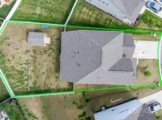 67 Thornberry Rd, Hendersonville, NC 28792