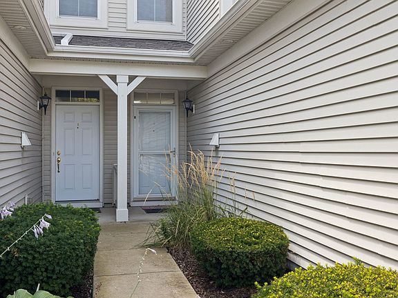 2nd image of 497 Dancer Ln #6-3