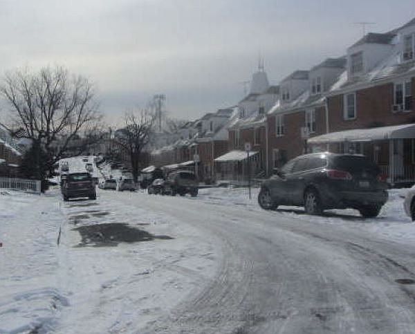 2nd image of 3201 Lake Ave