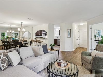 908 Hollyfax Cir, Sandy Springs, GA, 30328