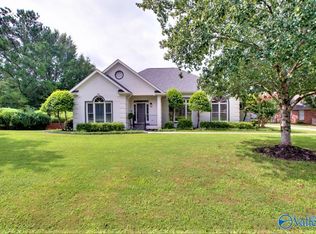 2772 Deford Mill Rd SE, Owens Cross Roads, AL 35763