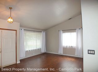 2740 Hillcrest Dr, Cameron Park, CA 95682