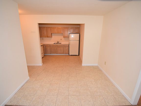 2nd image of 117 North St APT 2C
