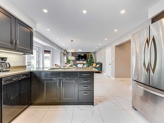 2nd image of 306 Northwood Dr