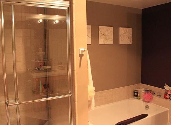 2nd image of 500 Willow Dr #1