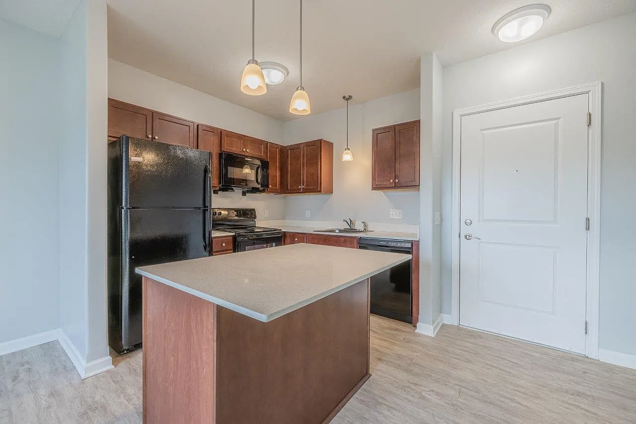 Villa Capri Apartment Homes — Photo 3